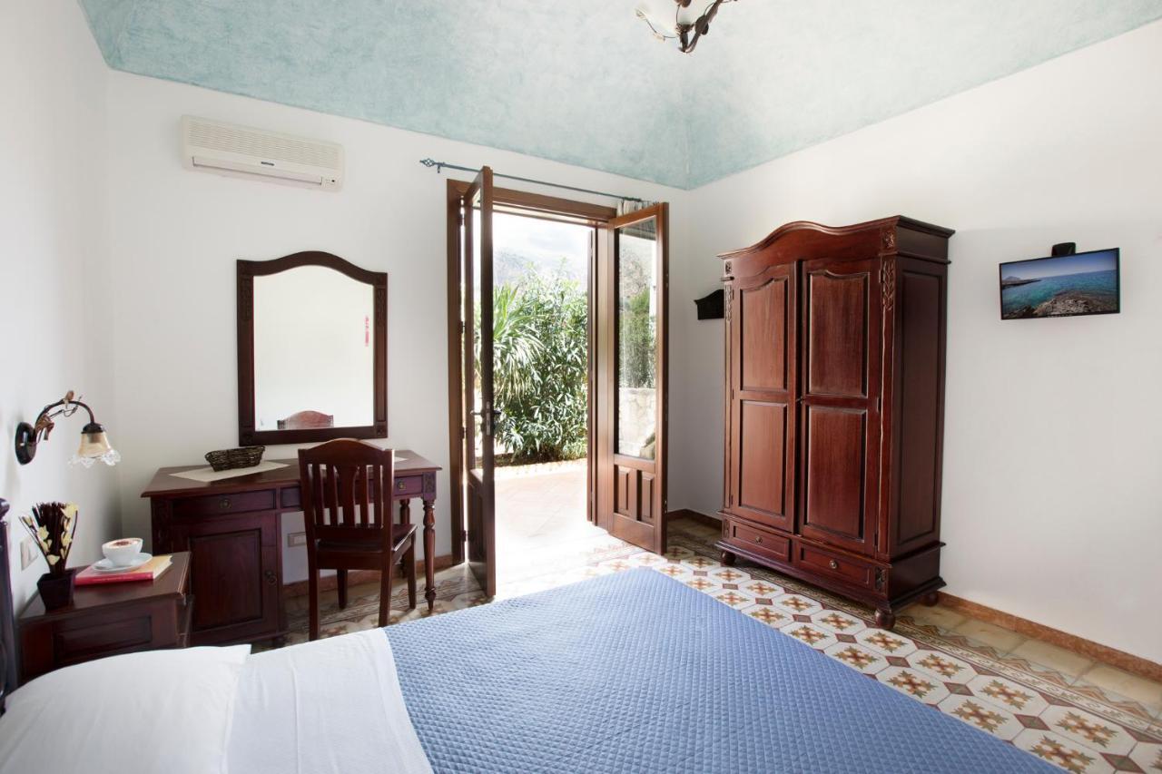 Hotel Cala Di Ponente Castelluzzo Exteriér fotografie