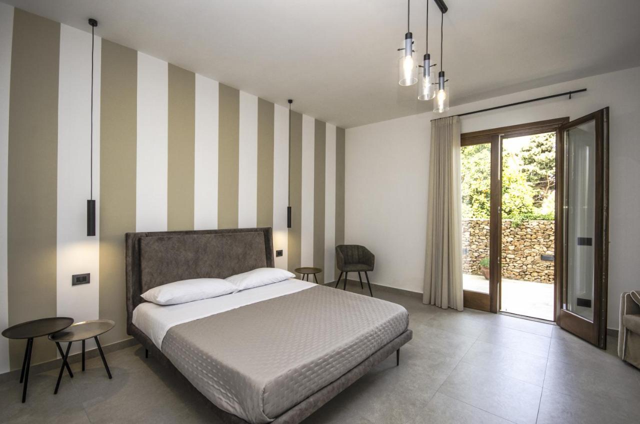 Hotel Cala Di Ponente Castelluzzo Exteriér fotografie