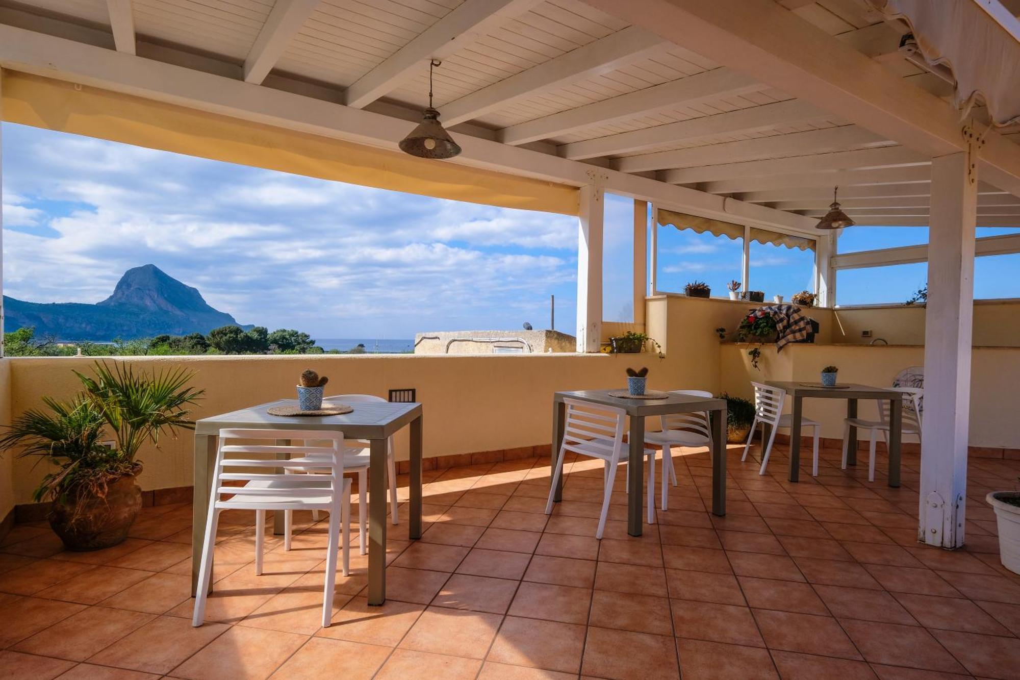 Hotel Cala Di Ponente Castelluzzo Exteriér fotografie